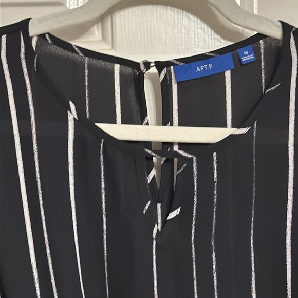 Apt 9 size Medium Black and White NWT - Picture 3 of 8